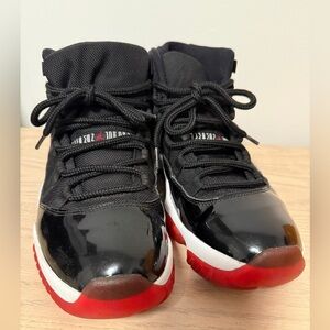 The Air Jordan 11 Retro Playoffs Bred 2012
Men size 10.5